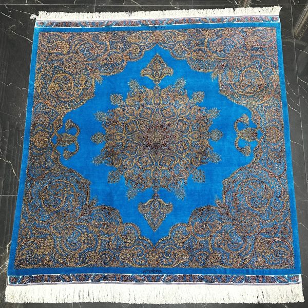 فرش تمام ابریشم مربع قم